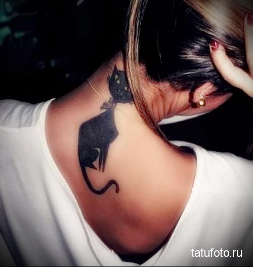 Тату усика на плече Тату усика на плече