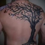 голое дерево - тату мужская на спине фото