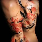 красивые цветы и краски тату на спине женская