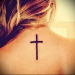 крест прямыми линиями (самы простой вариант) - татуировка на шее женская - фото