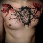 тату блекворк - сердце и маки - мужская татуировка на грудь