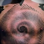 тату магнитные круги - мужская татуировка на грудь