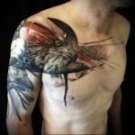 тату орел и ворон - мужская татуировка на грудь