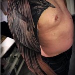 тату черный ворон большого размера - мужская татуировка на плече
