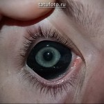 Татуировка на белке глаза – пример готовой татуировки на фото