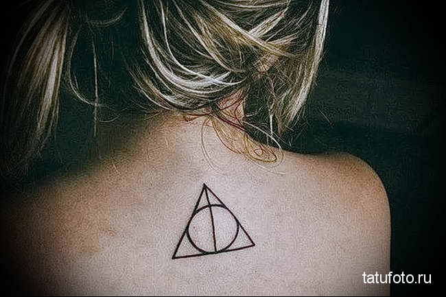 Татуировки треугольник: значение и 64 фото и эскизов
