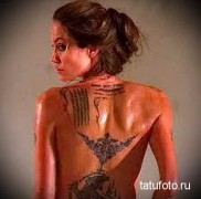 Татуировки Анджелины Джоли фото 34524234