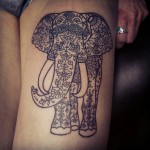 Тату слон в росписи на ногеТату слон в росписи на ноге