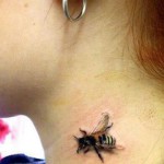 фото с татуировкой пчела -3