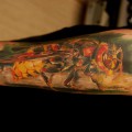 фото с татуировкой пчела -9