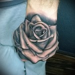 Rose Tattoo auf der Hand - Foto-Option aus dem Nummer 15122015 1