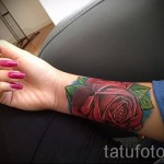 rose tattoo on her wrist - a variant of the picture number 15122015 3