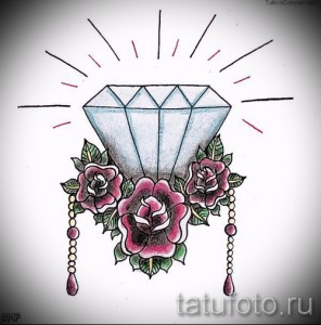 Эскиз татуировки с изображением бриллианта, окруженного розовыми цветами, символизирующими любовь, красоту и ценность.