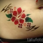 тату красный цветок - фото классной татуировки от 21122015 № 5