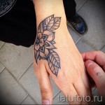тату на кисти цветы - фото классной татуировки от 21122015 № 6