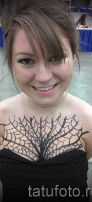 тату паутины на груди — фото готовой татуировки — 20122015 № 14