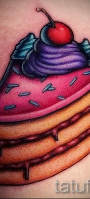 фишня в куске пирога — фото татуировки
