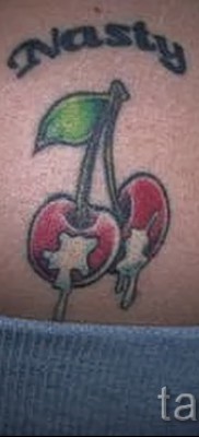 тату вишня на попе — примеры татуировки на фото от 30012016 2