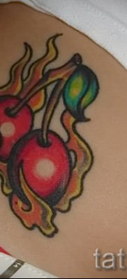тату вишня на ягодице — примеры татуировки на фото от 30012016 1