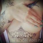 тату под грудиной у девушки - примеры татуировок на фотографии от 16012016 14