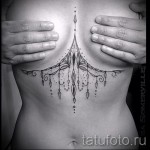 тату под грудиной фото - примеры татуировок на фотографии от 16012016 52