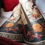 Japanese girls tattoo on his thigh 2