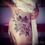 Tattoo-Muster auf seiner Hüfte - ein Foto-Modell für die Auswahl von 28022016 4