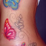 Tattoo auf den Rändern der Schmetterling - Foto Beispiel für eine Tätowierung auf 03022016 1
