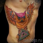 owl Tattoo auf den Rippen - ein Foto mit einer Tätowierung auf dem Beispiel 03022016 ё