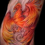 phoenix tatouage sur la hanche - une photo du tatouage fini 11022016 1