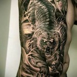 tatouage de tigre sur les côtes - une photo avec un tatouage sur l'exemple 03022016 1