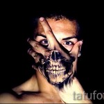 Tattoo Schädel auf der Hand - Fotos und Beispiele von 01032016 2