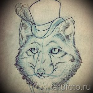 Эскиз татуировки лисы в цилиндре, выполненный в графическом стиле. Изображение включает детализированную прорисовку шерсти и цилиндра.