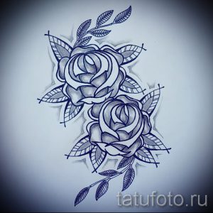 Фото эскиза татуировки с двумя классическими розами, выполненными в стиле олд скул с четкими контурами и листьями.