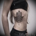 Mandala-Tattoo auf der Seite - Foto Beispiel des fertigen Tätowierung auf 01052016 4