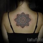 Mandala-Tattoo auf seinem Rücken - Foto Beispiel des fertigen Tätowierung auf 01052016 1
