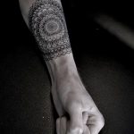 mandala tatouage sur son bras - par exemple Photo du tatouage fini sur 01052016 1