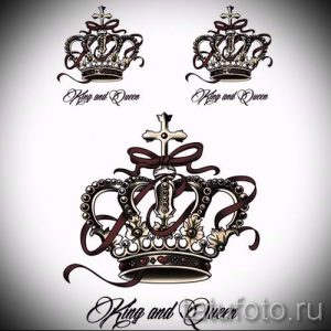 Фотография с тремя эскизами татуировок корон, подписанными 'King and Queen'. Идеи для парных тату на предплечье или спину.