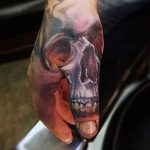 tatouages pour les gars sur la main - par exemple photo 2