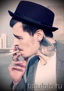tatouages pour les gars sur le cou - un exemple de photo 1