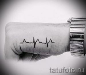 tattoo on his hand pulse Photo - sample of the finished tattoo 2
