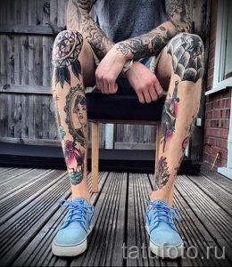 tattoo on his knee for a guy 3