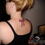 тату бантик на шее - фото пример готовой татуировки 02052016 9