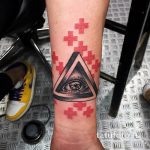 тату глаз в треугольнике на запястье - фото готовой татуировки от 13052016 7