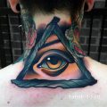 тату глаз в треугольнике на шее - фото готовой татуировки от 13052016 16