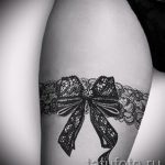 тату подвязка с бантиком на ноге - фото пример готовой татуировки 02052016 16