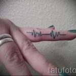 тату пульс на пальце - пример готовой татуировки 5