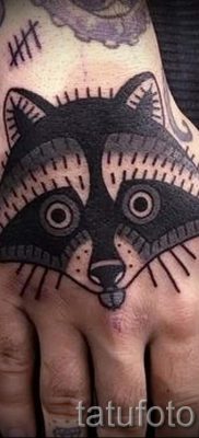 Тату енот — фото готовой татуировки для материала про значение 7