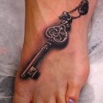 красивые тату на лодыжке женские - классные фото готовой татуировки 5