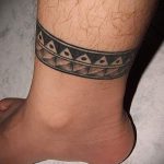 тату на лодыжке мужские - классные фото готовой татуировки 2